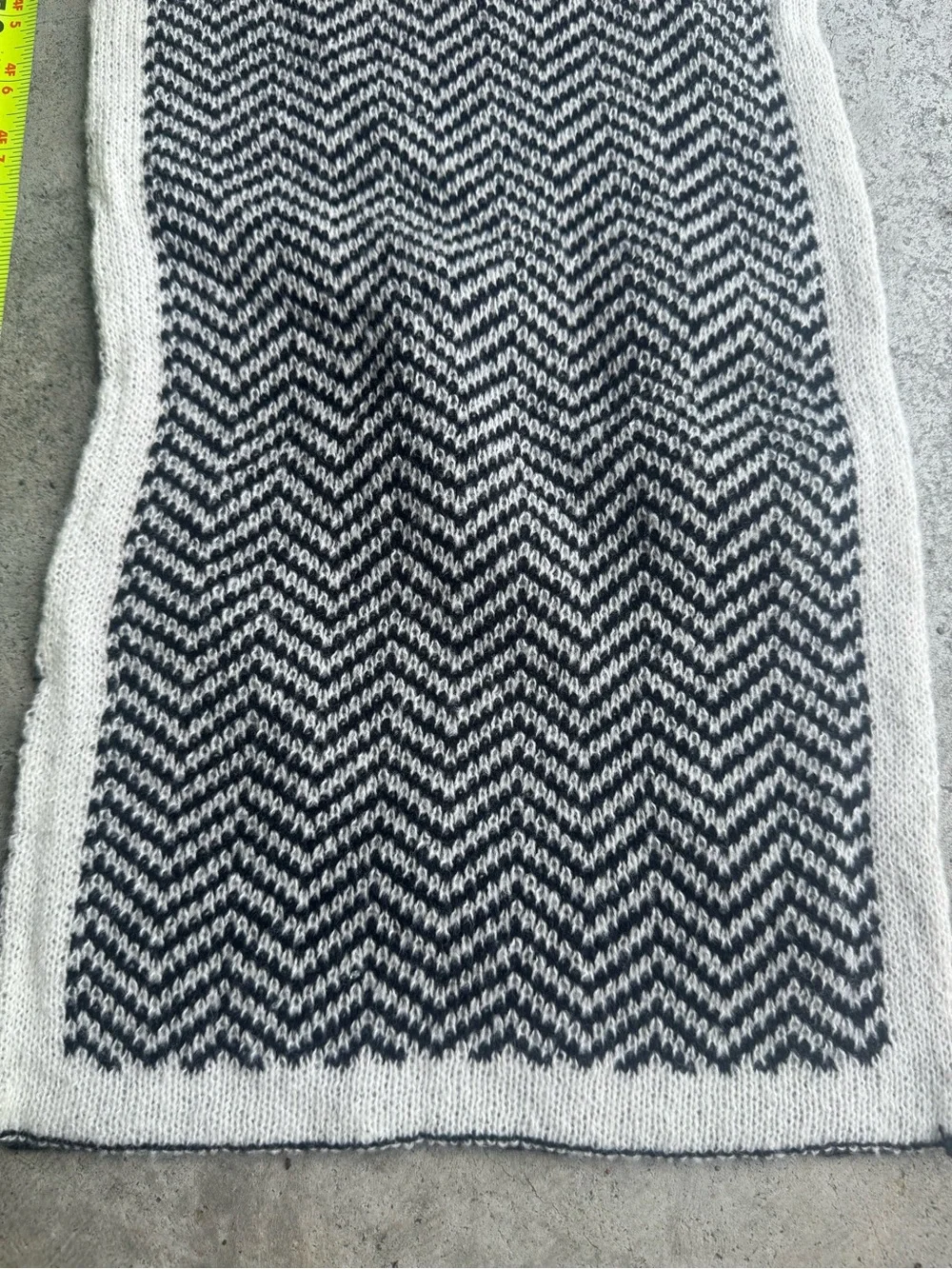 Black & White Houndstooth and Chevron Knit Scarf Preppy Old Money